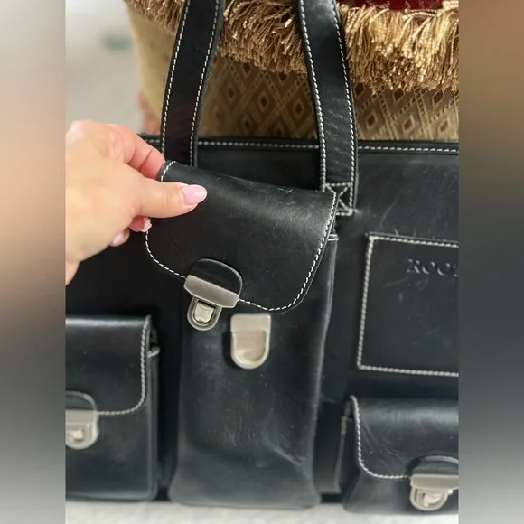 Roots Black Leather Briefcase π¦ - Picture 9 of 16